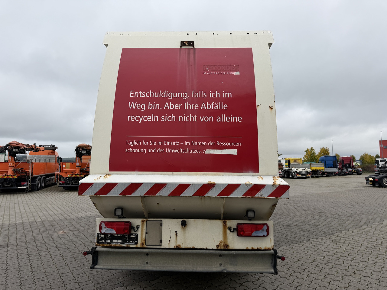 Refuse truck for transportation of garbage MAN TGS 26.320 6x2 BL Faun Frontlader: picture 8 Refuse truck for transportation of garbage MAN TGS 26.320 6x2 BL Faun Frontlader: picture 8