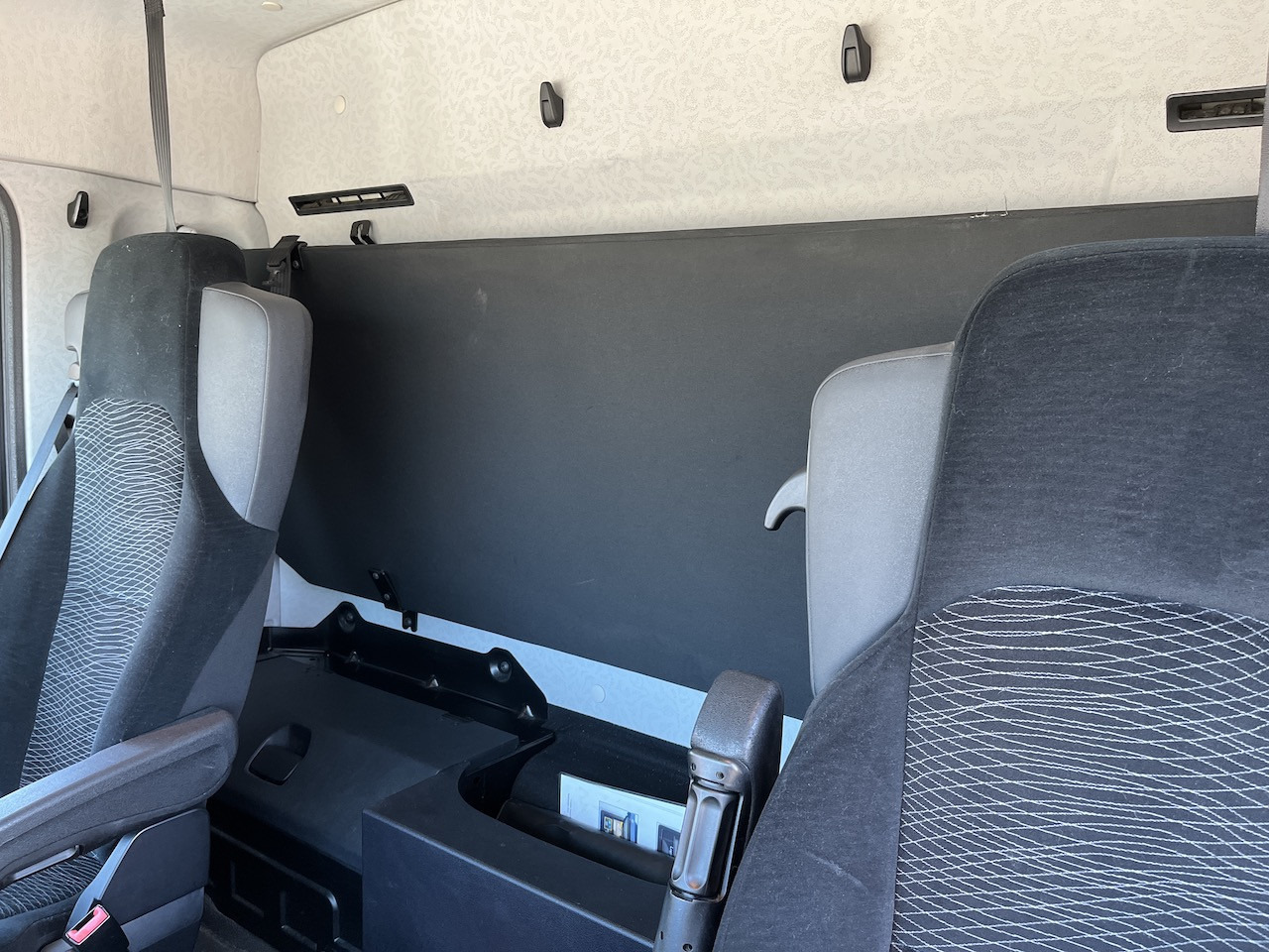 Mercedes-Benz Antos 1840 4x4 HAD LBW Kühlung Flüssigstickstoff - Refrigerated truck: picture 3 Mercedes-Benz Antos 1840 4x4 HAD LBW Kühlung Flüssigstickstoff - Refrigerated truck: picture 3