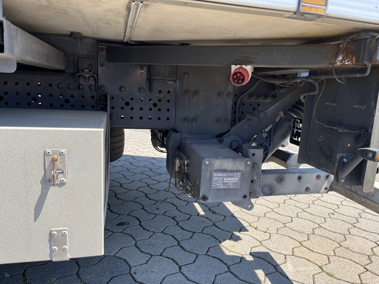 Mercedes-Benz Antos 1840 4x4 HAD LBW Kühlung Flüssigstickstoff - Refrigerated truck: picture 5 Mercedes-Benz Antos 1840 4x4 HAD LBW Kühlung Flüssigstickstoff - Refrigerated truck: picture 5