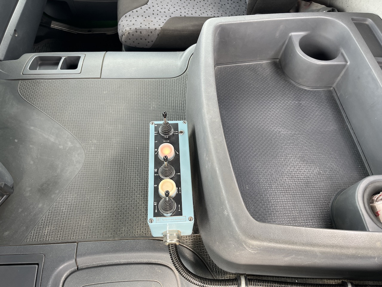 Scania P360 6x2 Trösch Absetzkipper Container - Skip loader truck: picture 4 Scania P360 6x2 Trösch Absetzkipper Container - Skip loader truck: picture 4