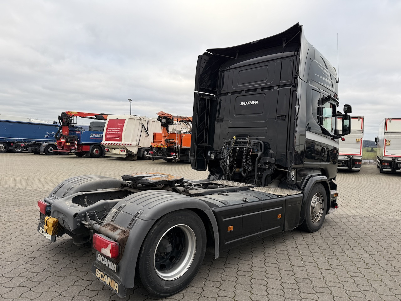 Scania R 450 4x2 - Tractor unit: picture 5 Scania R 450 4x2 - Tractor unit: picture 5