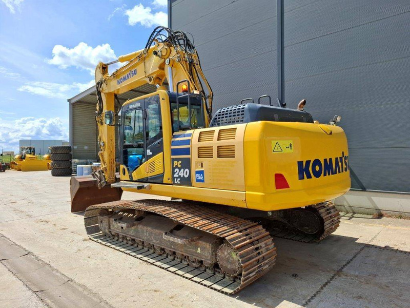 Komatsu PC240LC-10 - Crawler excavator: picture 2 Komatsu PC240LC-10 - Crawler excavator: picture 2