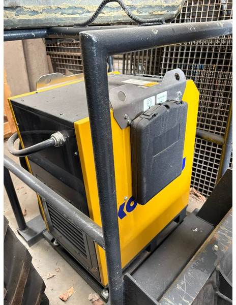 Komatsu PC33E-6 - Mini excavator: picture 5 Komatsu PC33E-6 - Mini excavator: picture 5