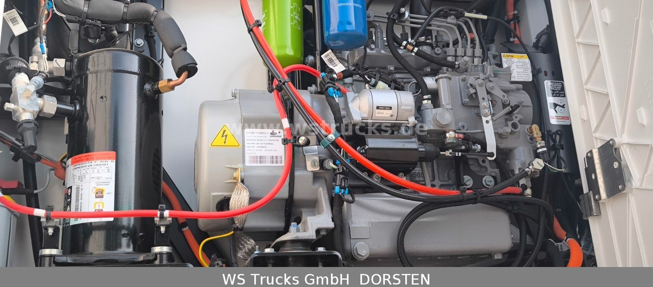 Closed box semi-trailer Krone Kühlauflieger Carrier Vector 1550 Rohrbahn: picture 8