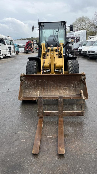 Caterpillar 908 M Klappschaufel+Pal.gabel Schnellwechsl. 908 M 4x4 Klappschaufel+Pal.gabel Schnellwechsl. - Wheel loader: picture 4 Caterpillar 908 M Klappschaufel+Pal.gabel Schnellwechsl. 908 M 4x4 Klappschaufel+Pal.gabel Schnellwechsl. - Wheel loader: picture 4