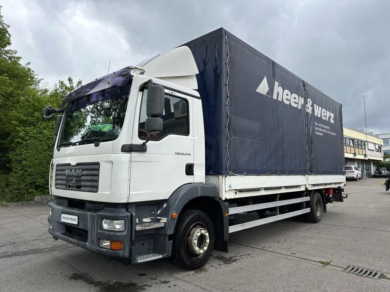 MAN TGL 12.250 BL Pri/Plane LBW 18 Paletten Schalter - Curtain side truck: picture 1 MAN TGL 12.250 BL Pri/Plane LBW 18 Paletten Schalter - Curtain side truck: picture 1