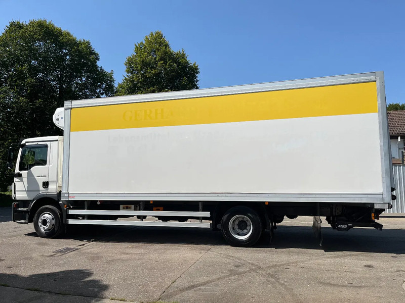 MAN TGM 15.250 *Bi-/Multitemp*Tiefkühlfahrzeug*POLARUS-Tiefkühlkoffer*MBB-C 2000 S LBW* - Refrigerated truck: picture 3 MAN TGM 15.250 *Bi-/Multitemp*Tiefkühlfahrzeug*POLARUS-Tiefkühlkoffer*MBB-C 2000 S LBW* - Refrigerated truck: picture 3