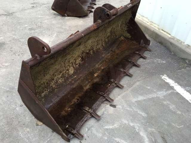 CASE 2300mm - Tractopelle - Loader bucket: picture 1 CASE 2300mm - Tractopelle - Loader bucket: picture 1