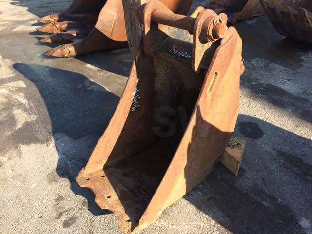 CATERPILLAR 430mm - Type Tractopelle - Excavator bucket: picture 1 CATERPILLAR 430mm - Type Tractopelle - Excavator bucket: picture 1