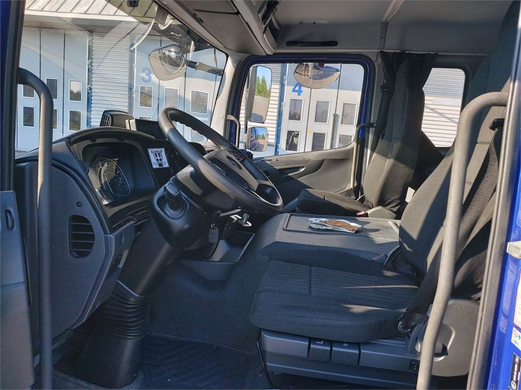 Mercedes-Benz ATEGO 1024 Koukkulaite - Hook lift truck: picture 5 Mercedes-Benz ATEGO 1024 Koukkulaite - Hook lift truck: picture 5