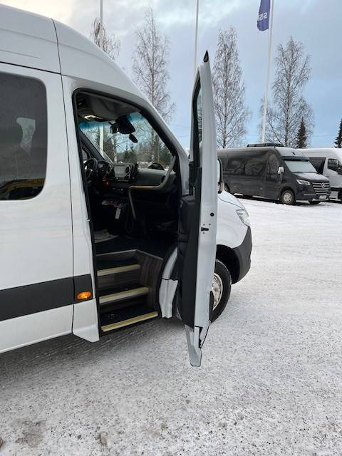 Mercedes-Benz Sprinter 517 CDI - School bus, People carrier: picture 4 Mercedes-Benz Sprinter 517 CDI - School bus, People carrier: picture 4