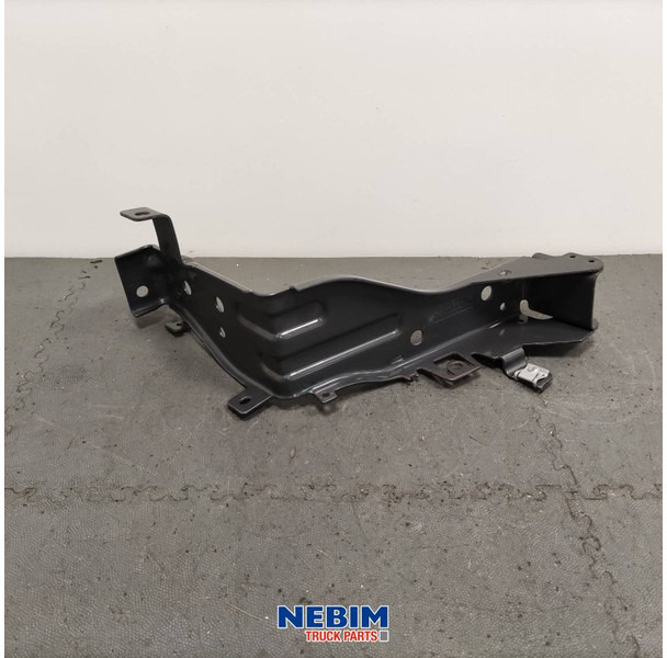 Volvo Volvo - 84058023 - Steun koplamp rechts - Spare parts for Truck: picture 2 Volvo Volvo - 84058023 - Steun koplamp rechts - Spare parts for Truck: picture 2