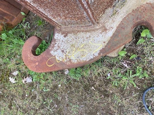 (99002582) 1.50 m Tieflöffel / bucket CW 40 - Attachment for Construction machinery: picture 5 (99002582) 1.50 m Tieflöffel / bucket CW 40 - Attachment for Construction machinery: picture 5