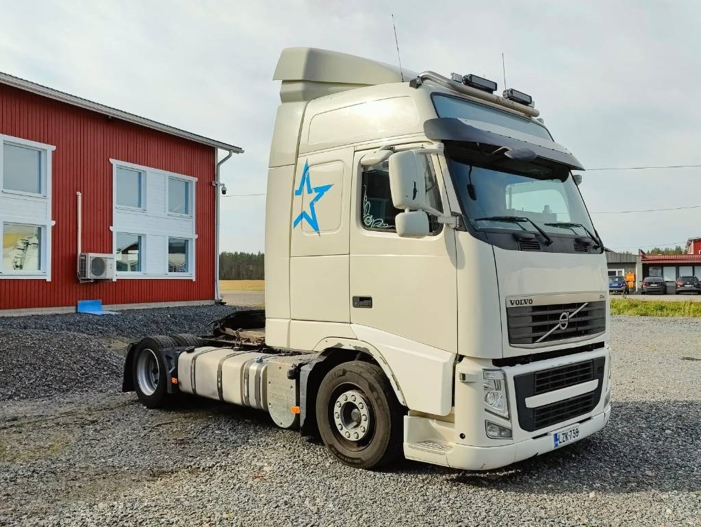 Volvo FH 13 - Tractor unit: picture 2 Volvo FH 13 - Tractor unit: picture 2
