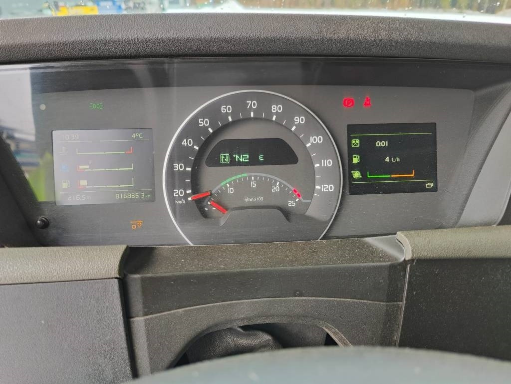 Cab chassis truck Volvo FH 13: picture 11 Cab chassis truck Volvo FH 13: picture 11