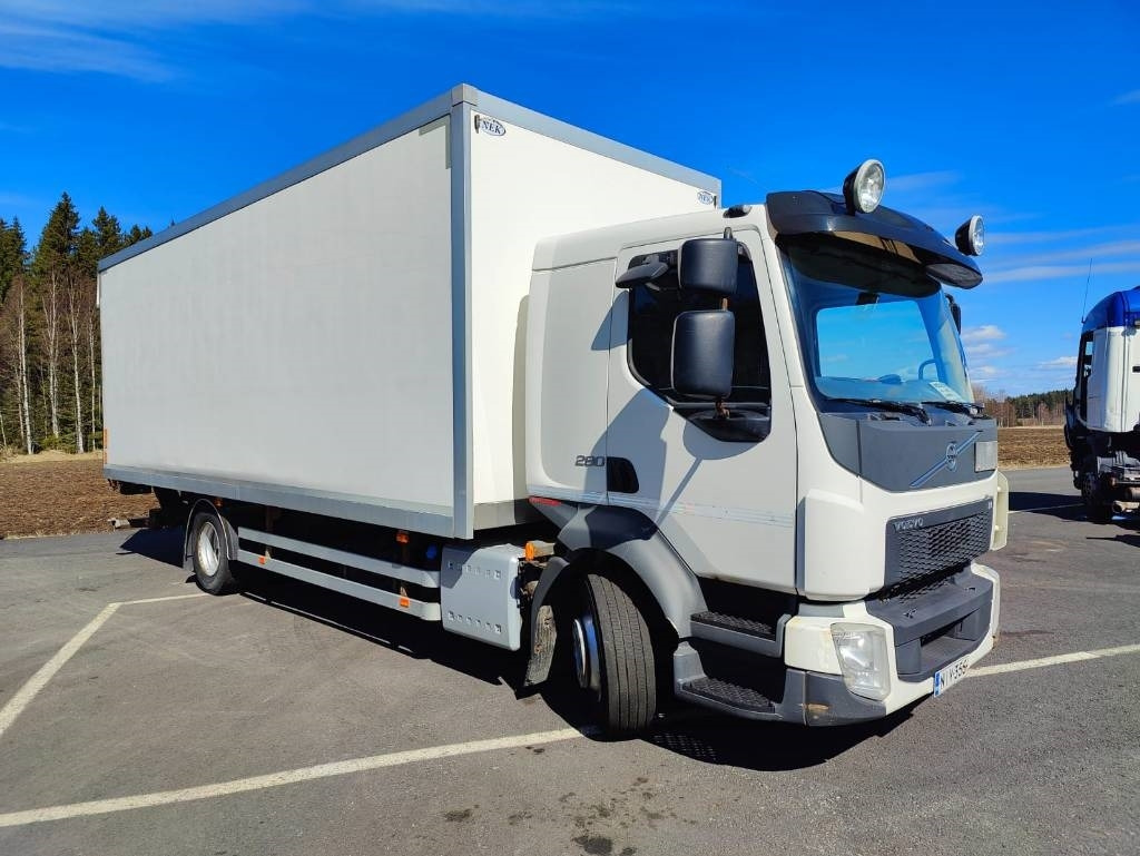 Volvo FL 280 - Box truck: picture 2 Volvo FL 280 - Box truck: picture 2