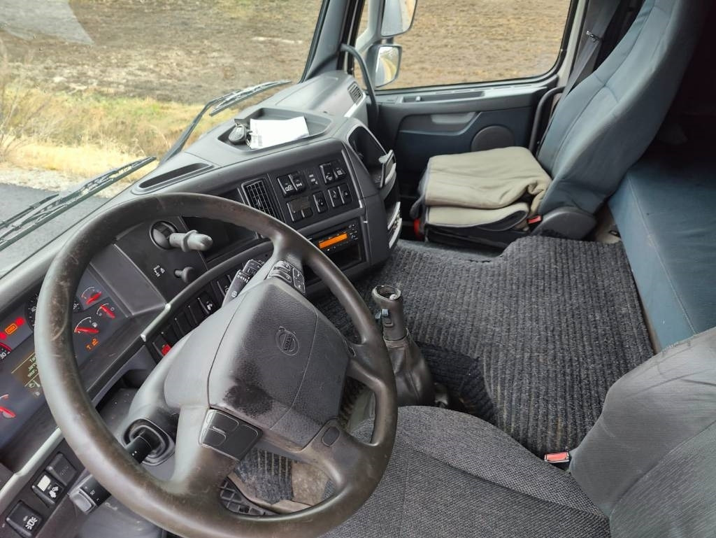 Box truck Volvo FM 13: picture 15