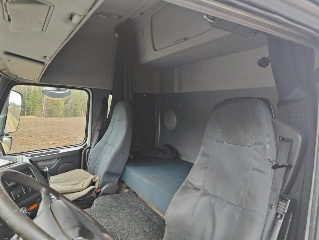 Box truck Volvo FM 13: picture 14