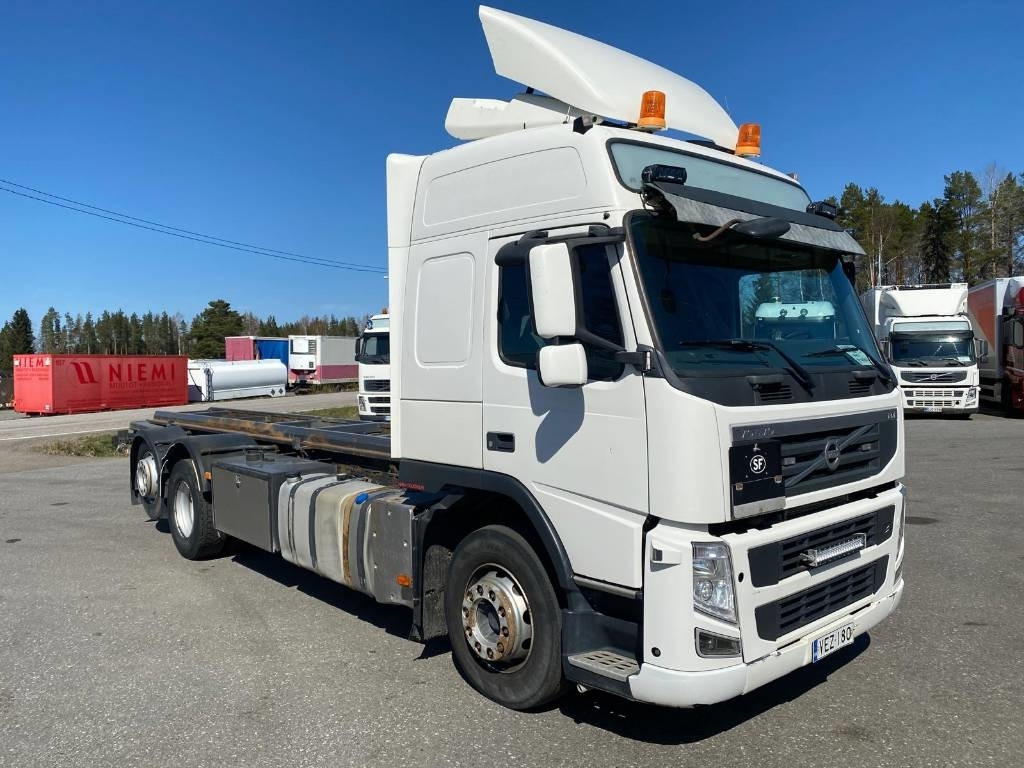 Volvo FM 13 - Container transporter/ Swap body truck: picture 2 Volvo FM 13 - Container transporter/ Swap body truck: picture 2