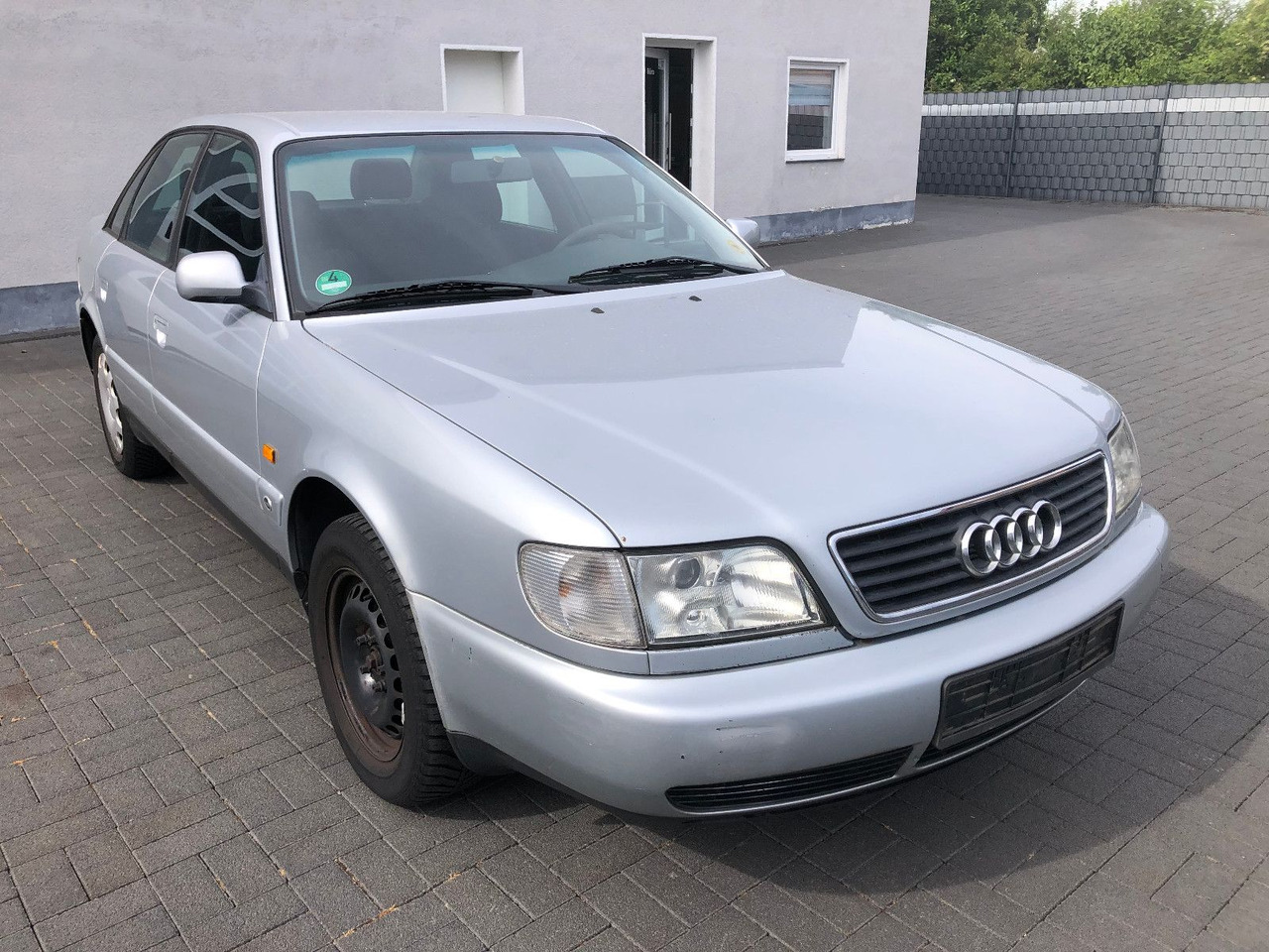 Audi A6 C4 1.8 Auto - Saloon car: picture 3 Audi A6 C4 1.8 Auto - Saloon car: picture 3