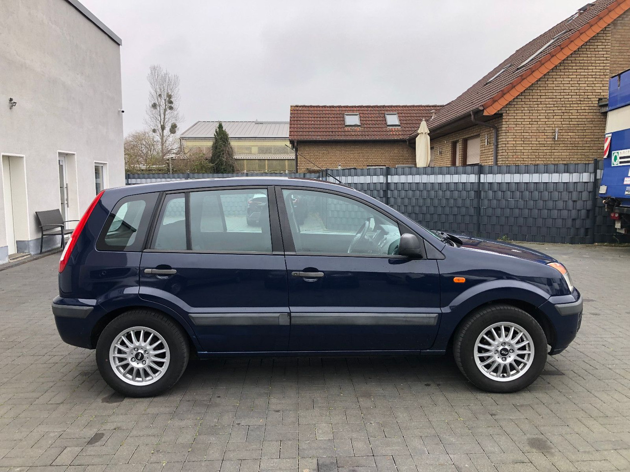 Car Ford Fusion Viva 1.4i LPG Gasanlage, Klima: picture 6