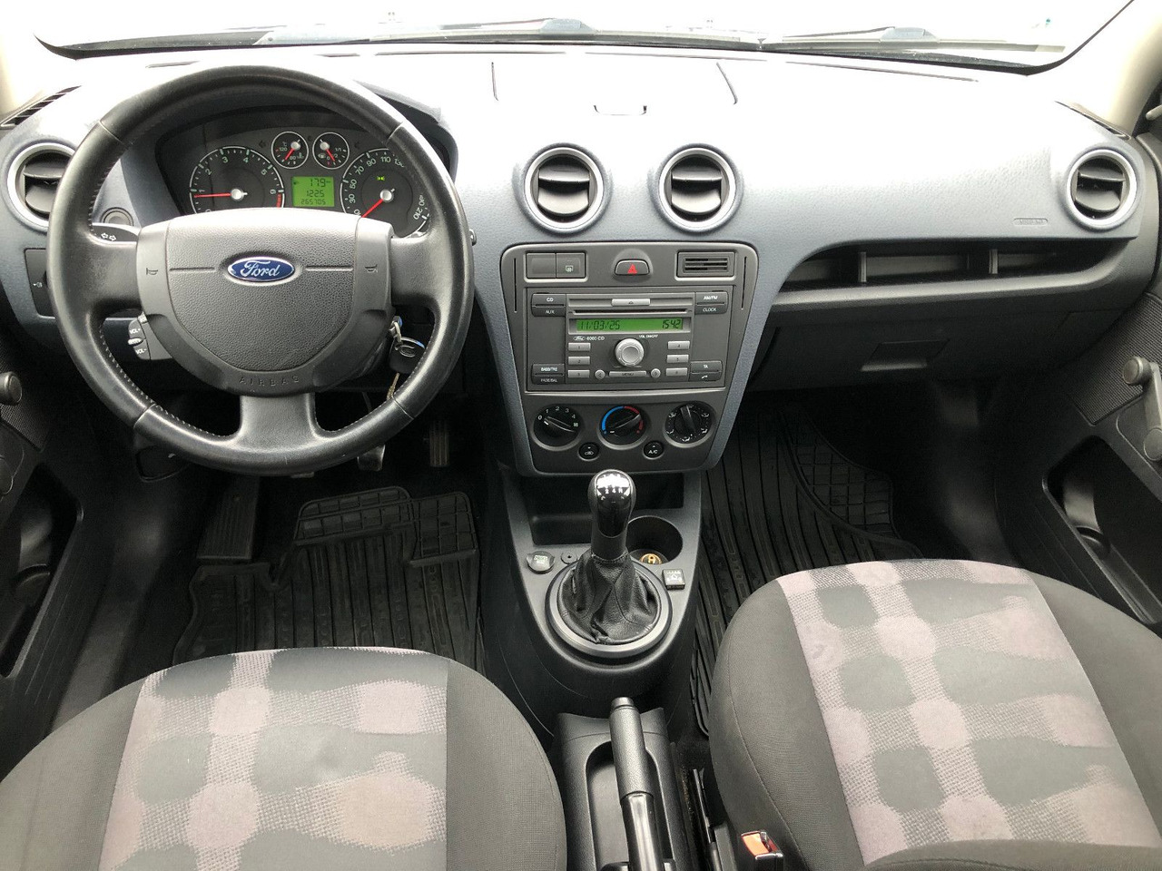 Car Ford Fusion Viva 1.4i LPG Gasanlage, Klima: picture 23