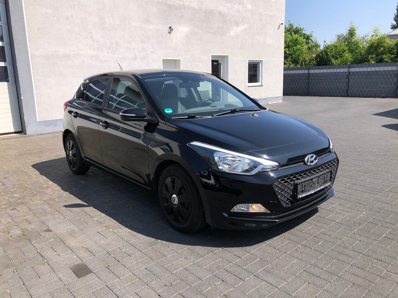 Hyundai i20 1.4 CRDi Trend, Euro 6 - Saloon car: picture 1 Hyundai i20 1.4 CRDi Trend, Euro 6 - Saloon car: picture 1