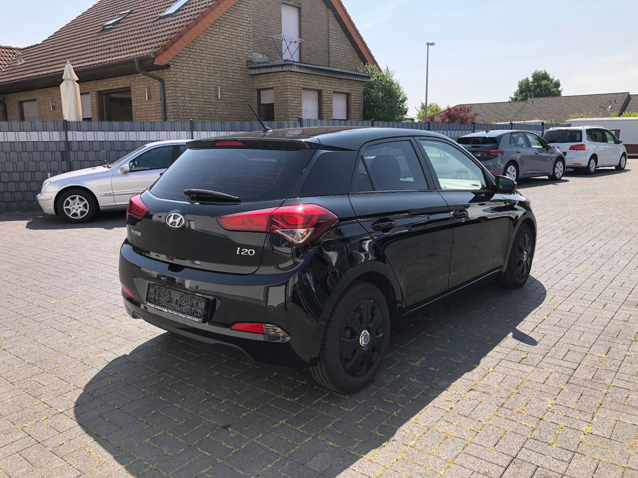 Hyundai i20 1.4 CRDi Trend, Euro 6 - Saloon car: picture 2 Hyundai i20 1.4 CRDi Trend, Euro 6 - Saloon car: picture 2