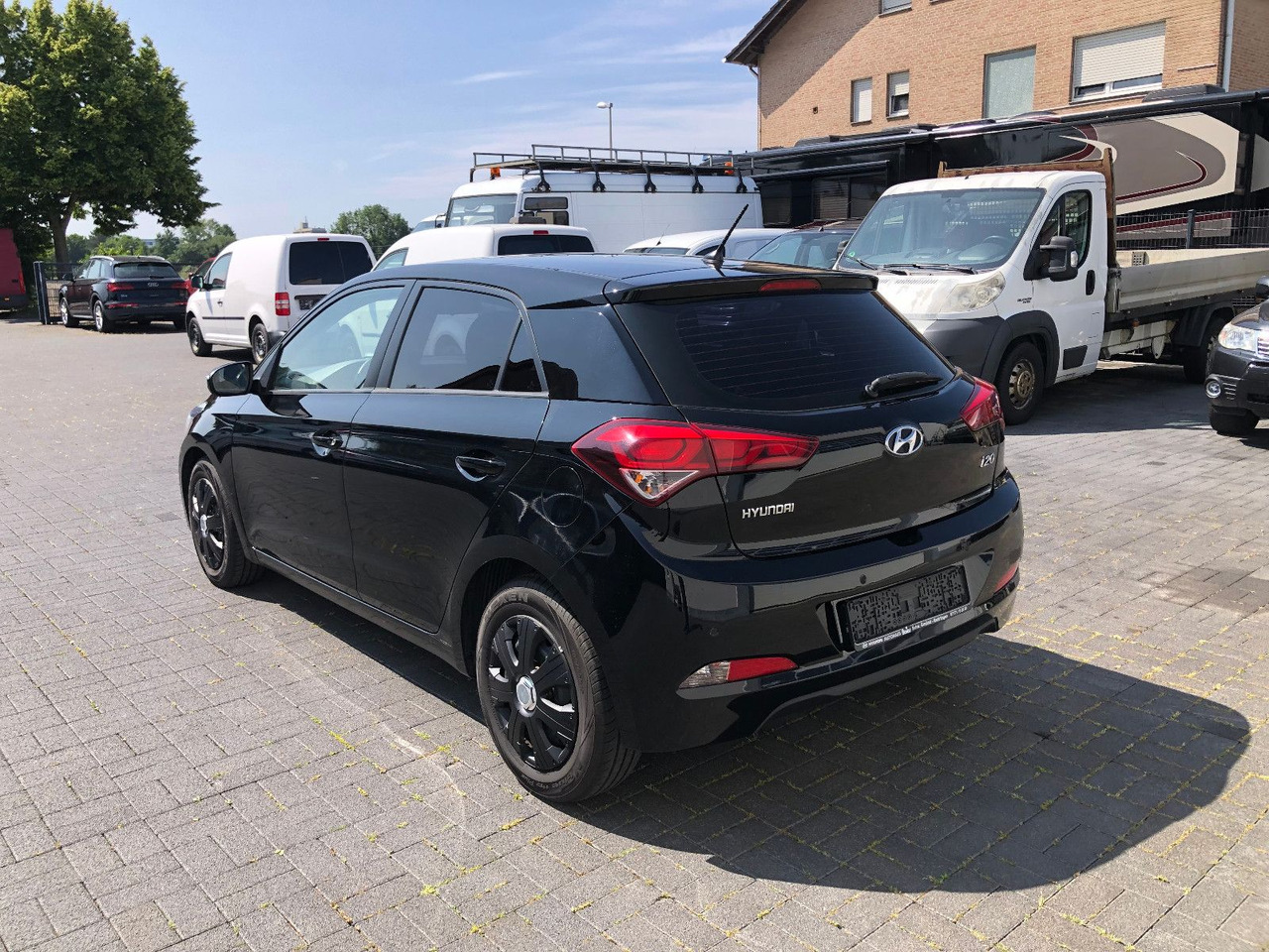 Hyundai i20 1.4 CRDi Trend, Euro 6 - Saloon car: picture 4 Hyundai i20 1.4 CRDi Trend, Euro 6 - Saloon car: picture 4