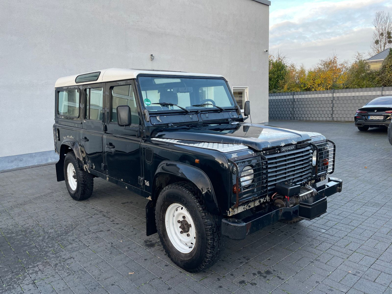 Land Rover Defender 110 SW 2.5 TD , Wohnm.Zulassung, 1.Hand - SUV: picture 1 Land Rover Defender 110 SW 2.5 TD , Wohnm.Zulassung, 1.Hand - SUV: picture 1