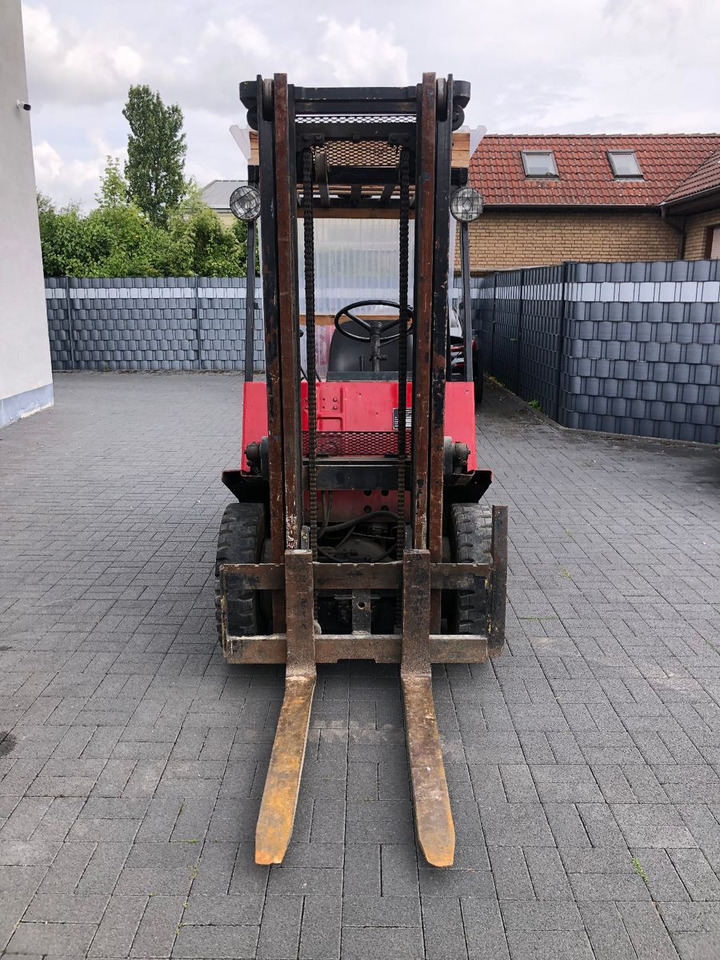 TCM FG 25 LPG Gas , Nissan - LPG forklift: picture 2 TCM FG 25 LPG Gas , Nissan - LPG forklift: picture 2