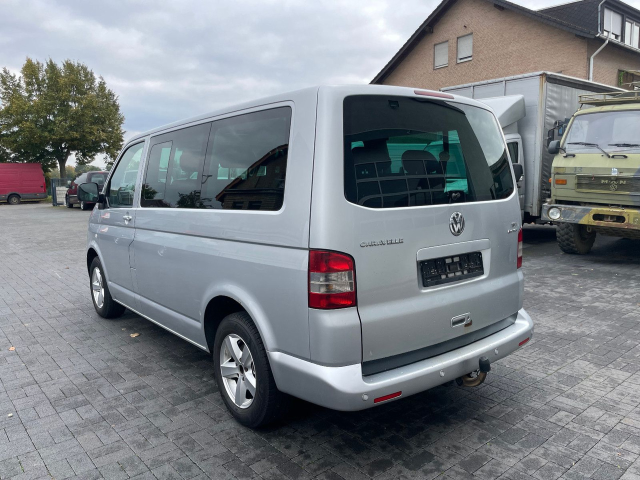 Volkswagen T5 2.5 TDi Caravelle 4Motion 8-Sitzer - People carrier: picture 4 Volkswagen T5 2.5 TDi Caravelle 4Motion 8-Sitzer - People carrier: picture 4