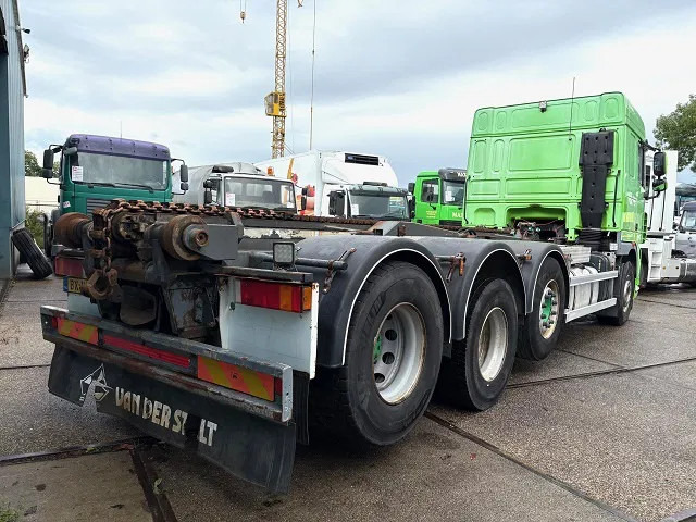 DAF XF 105.460 8x2 CHASSIS WITH MULTILIFT SYSTEM (ZF16 MANUAL GEARBOX / MX-BRAKE / 9.000 KG. FRONT-AXLE / LIFT-AXLES / FRIDGE / ETC. - Container transporter/ Swap body truck: picture 3 DAF XF 105.460 8x2 CHASSIS WITH MULTILIFT SYSTEM (ZF16 MANUAL GEARBOX / MX-BRAKE / 9.000 KG. FRONT-AXLE / LIFT-AXLES / FRIDGE / ETC. - Container transporter/ Swap body truck: picture 3