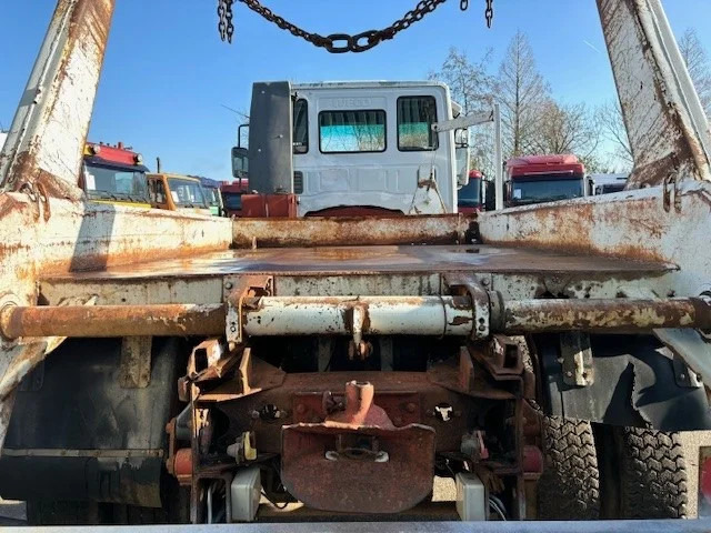 Skip loader truck Iveco Eurocargo 135E23WR 4x4 FULL STEEL PORTAL CONTAINER (EURO 2 / ZF MANUAL GEARBOX / REDUCTION AXLES / FULL STEEL SUSPENSION): picture 11