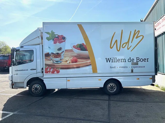Mercedes-Benz Atego 816 L 4x2 ORIGINAL DUTCH COOLER TRUCK WITH CARRIER XARIOS 600D/E (MANUAL GEARBOX / AIRCONDITIONING / 2.000 KG. TAILLIFT) - Refrigerated truck: picture 5 Mercedes-Benz Atego 816 L 4x2 ORIGINAL DUTCH COOLER TRUCK WITH CARRIER XARIOS 600D/E (MANUAL GEARBOX / AIRCONDITIONING / 2.000 KG. TAILLIFT) - Refrigerated truck: picture 5