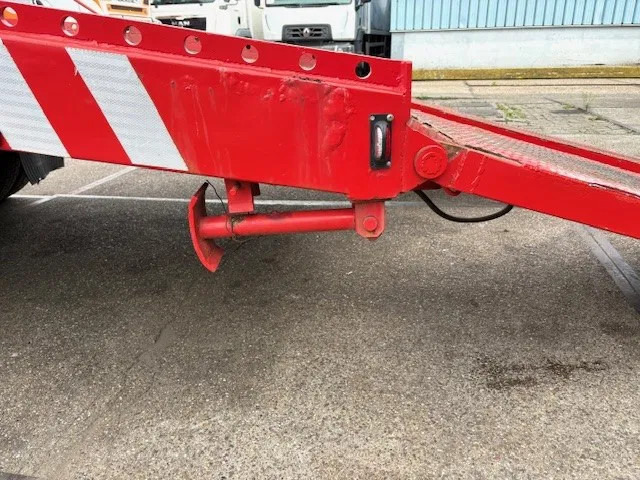 Car transporter truck Mercedes-Benz LK 814 RECOVERY TRUCK / CAR-MACHINE TRANSPORTER (6-CILINDER / MANUAL GEARBOX / FULL STEEL SUSPENSION / WINCH / HYDRAULIC RAMPS): picture 10