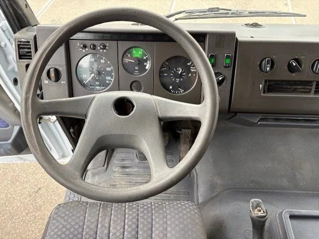 Curtain side truck Mercedes-Benz LK 914 (6-CILINDER) WITH TENT BOX (MANUAL GEARBOX / FULL STEEL SUSPENSION / LOADING PLATFORM): picture 7