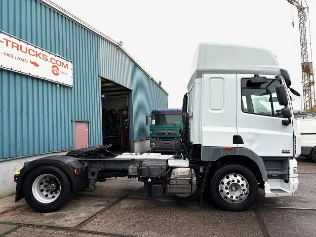 DAF CF 85.460 SPACECAB 4x2 (AS-TRONIC / MX-BRAKE / AIRCONDITIONING / ADR-VLG / FRIDGE / EURO 5 / ETC.) - Tractor unit: picture 4 DAF CF 85.460 SPACECAB 4x2 (AS-TRONIC / MX-BRAKE / AIRCONDITIONING / ADR-VLG / FRIDGE / EURO 5 / ETC.) - Tractor unit: picture 4