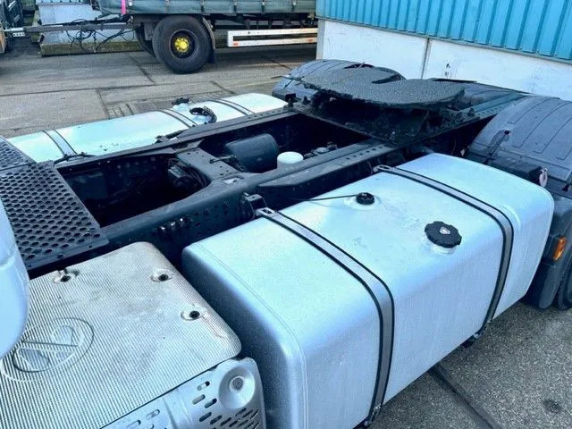 Tractor unit Iveco Stralis AS440S42T/P HI-WAY DUTCH TRUCK (APK/TUV -> 02-2024 / EURO 6 / AS-TRONIC / 2 TANKS / LEATHER SEATS / FRIDGE): picture 12