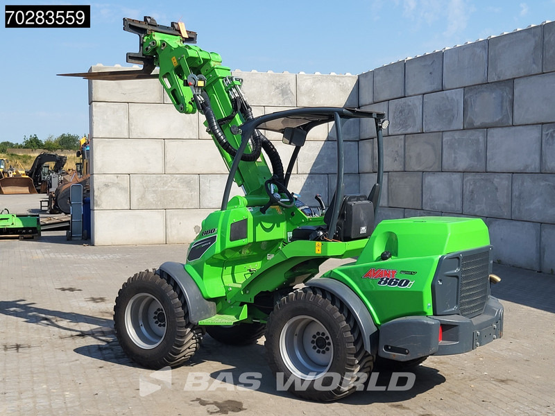 Wheel loader Avant M860i ATTACHMENTS INCLUDED: picture 7