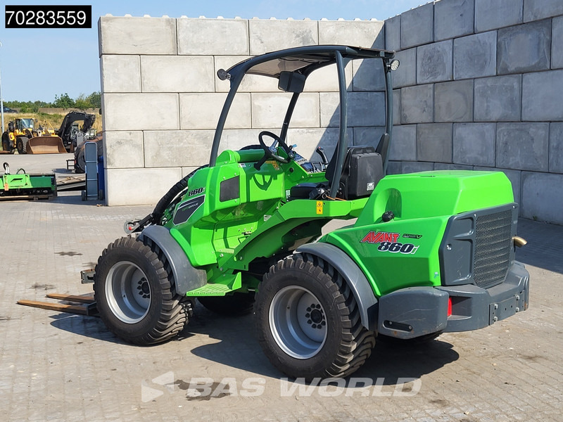 Wheel loader Avant M860i ATTACHMENTS INCLUDED: picture 8