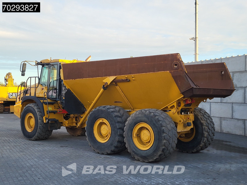 BELL B30E - Articulated dump truck: picture 3 BELL B30E - Articulated dump truck: picture 3