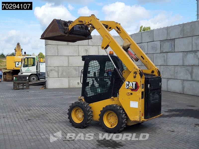 Caterpillar 226 D3 BUCKET + FORKS - Skid steer loader: picture 5 Caterpillar 226 D3 BUCKET + FORKS - Skid steer loader: picture 5