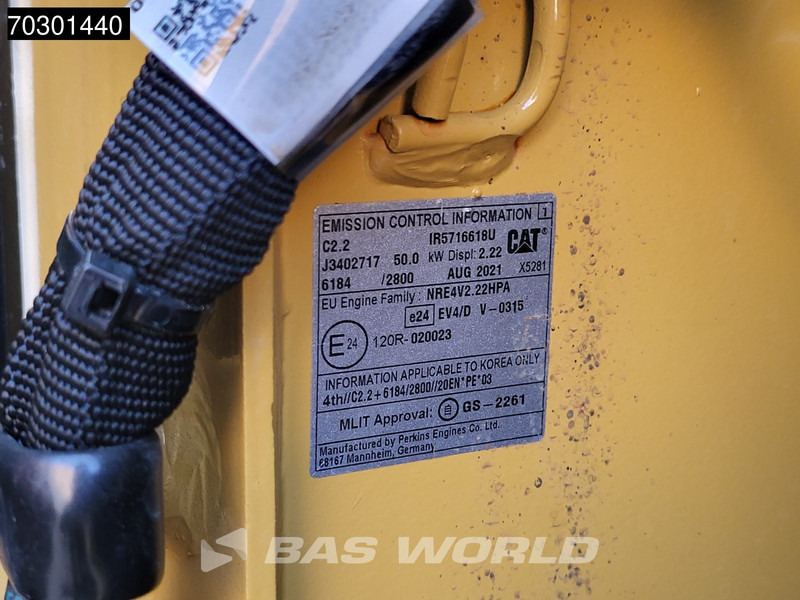 Skid steer loader Caterpillar 226 D3: picture 15