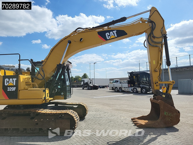 Crawler excavator Caterpillar 320 F L: picture 7
