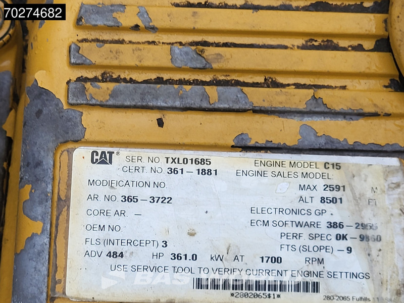 Articulated dump truck Caterpillar 740 B: picture 14