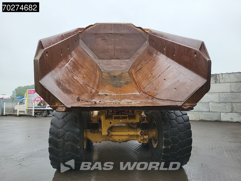 Articulated dump truck Caterpillar 740 B: picture 8