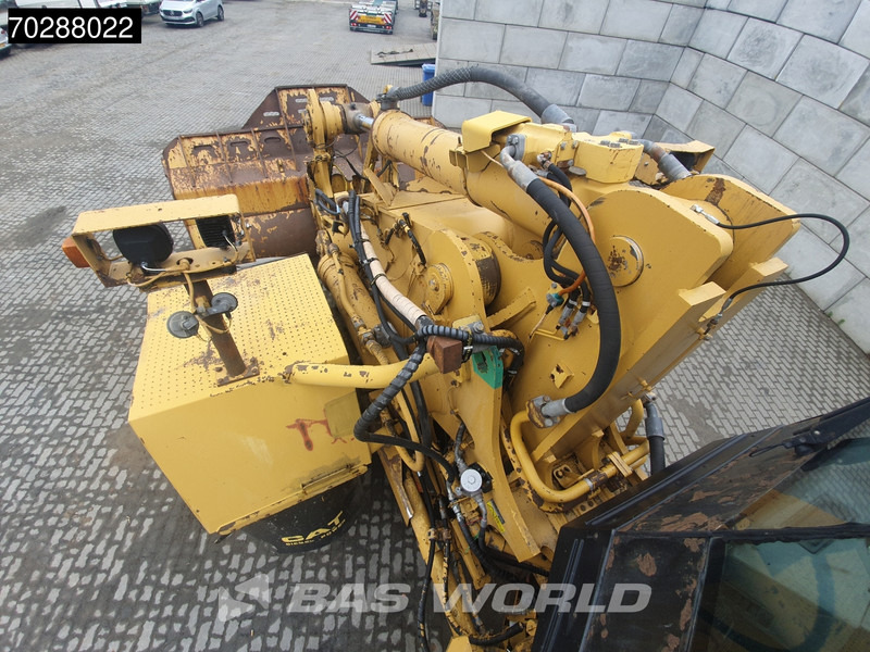 Wheel loader Caterpillar 988 H: picture 12