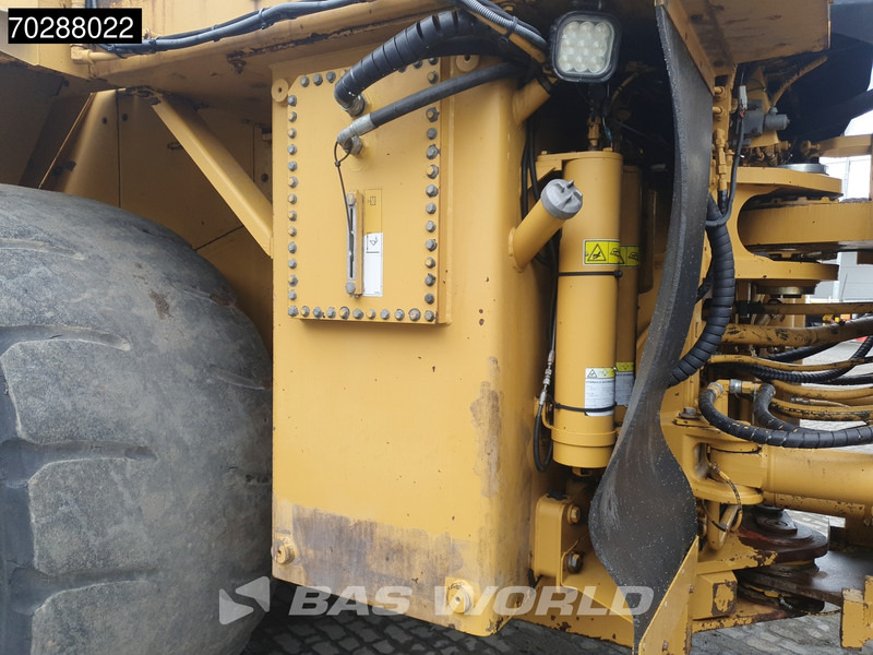Wheel loader Caterpillar 988 H: picture 15