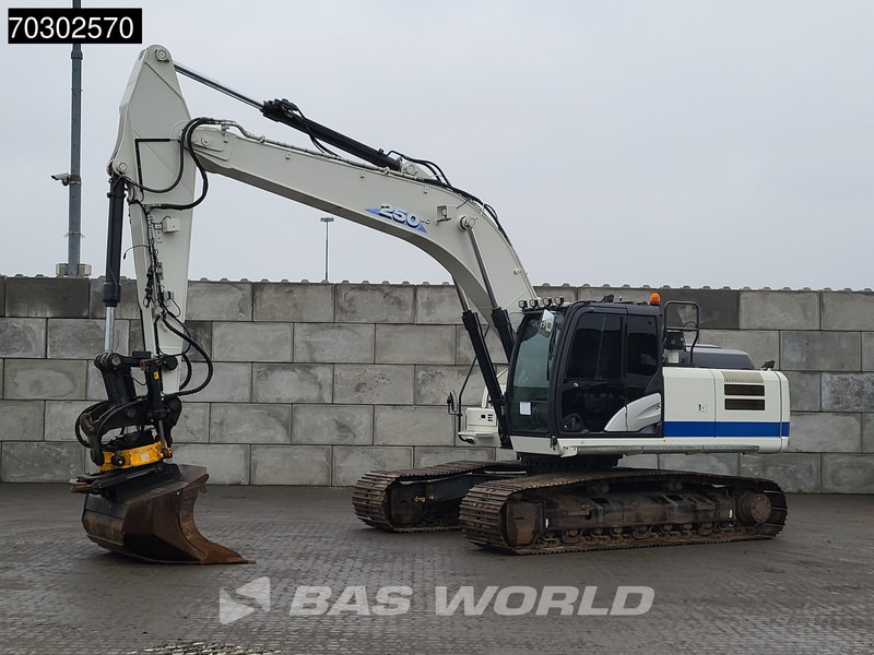 Hitachi ZX250 LC -6 Engcon - 2 Buckets - Crawler excavator: picture 2 Hitachi ZX250 LC -6 Engcon - 2 Buckets - Crawler excavator: picture 2